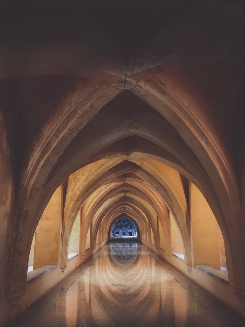 water reservoir under the real alcazar palace 4k