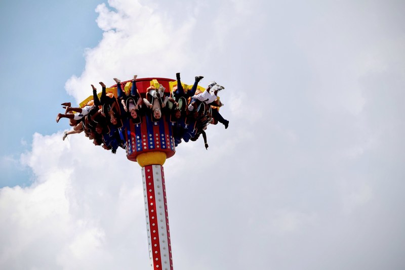 ride fair thrill and theme park 4k