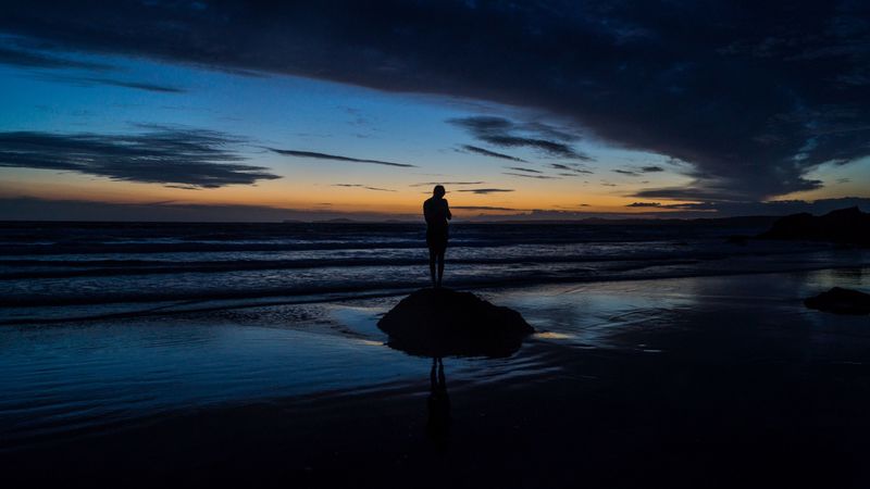 silhouette, lonely, loneliness, sunset, 4k