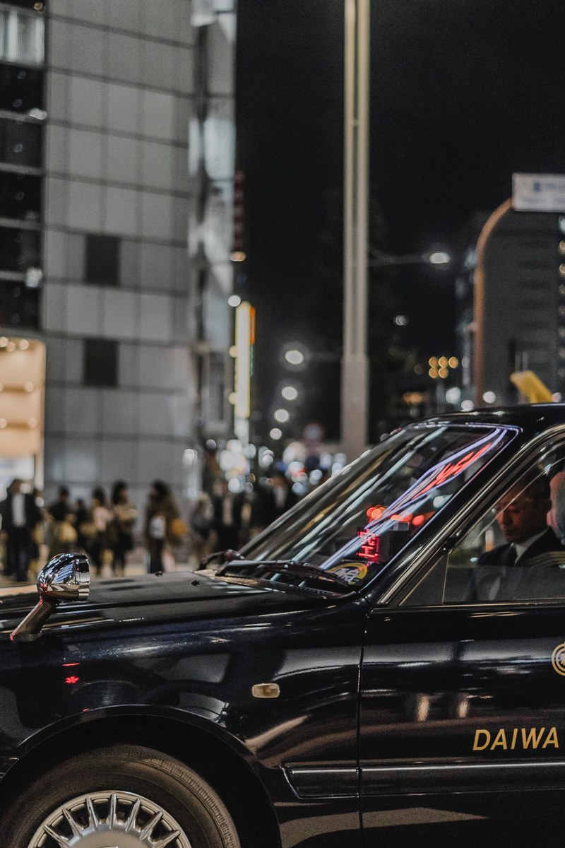 profile view of a black taxi in tokyo at night, japan pt_ 2 4k