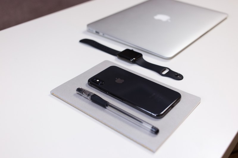 watch phone mobile phone and macbook 4k