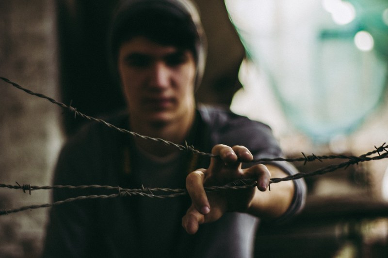 we all are prisioners of our own thoughts 4k