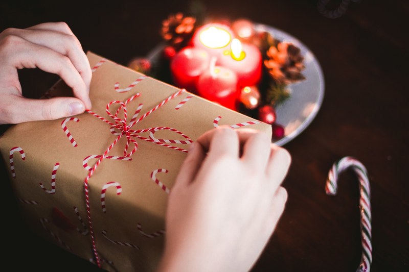 gift parcel giftwrap and present 4k