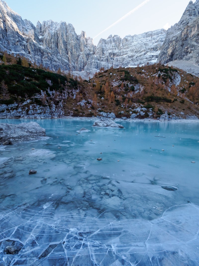 winter is coming on lake sorapis_ dolomites 4k