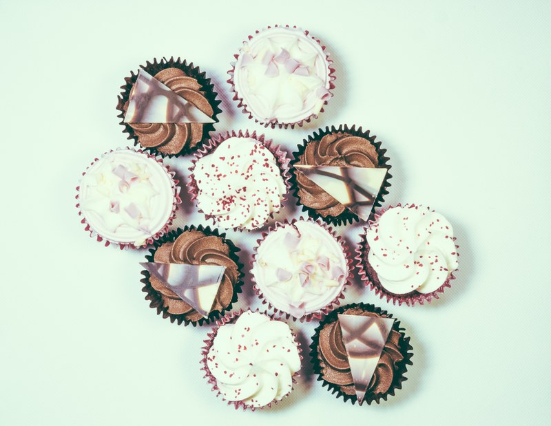 dessert cupcake cake and chocolate 4k
