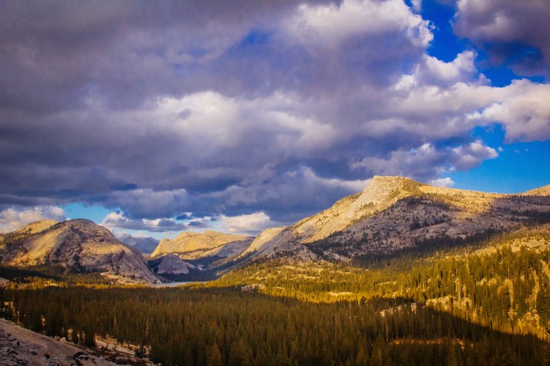 mountain valley hill and cloudy 4k