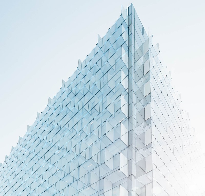 the edge of a building facade with glass plates on it in madrid, glass plate facade edge 4k