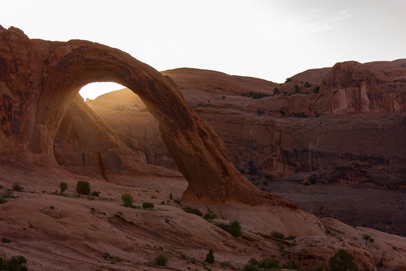 sandstone forms natural archways in the desert of corona arch, desert rock formations 4k