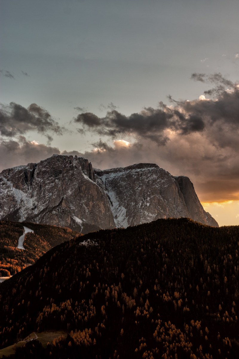 sunset in the dolomites 4k