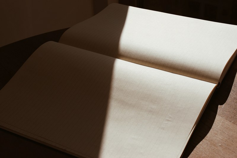 book notepad notebook and paper 4k