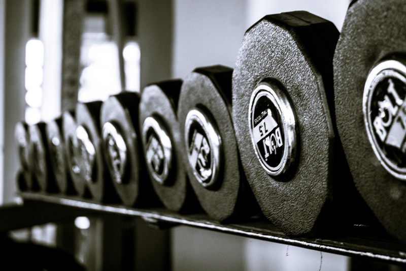 train fit gymnasium and weight 4k