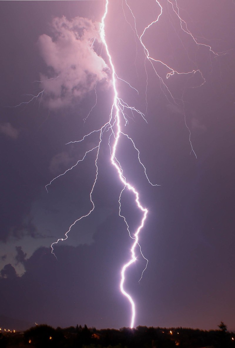 lightning 4k