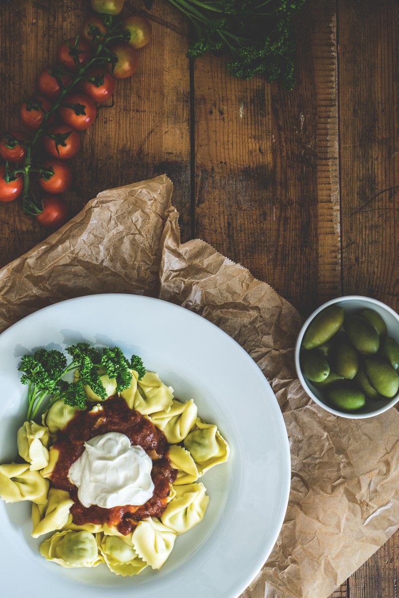 tortelloni cooking dish and eating hd, 4k