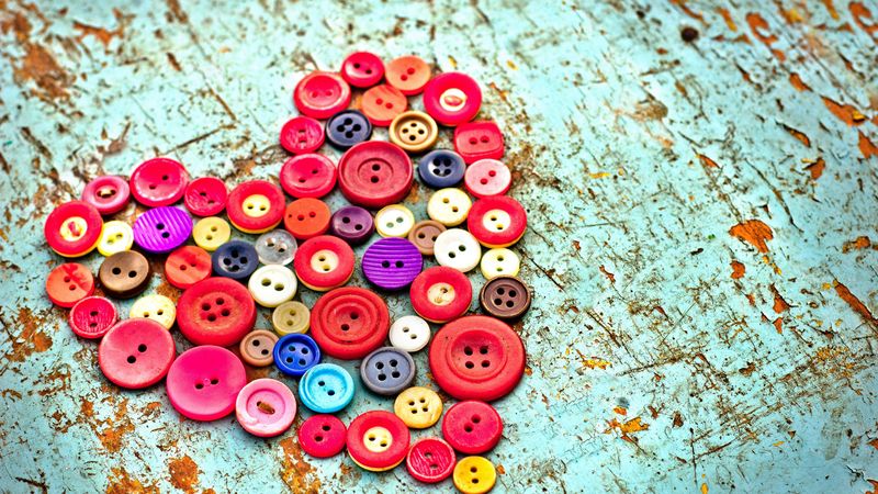 buttons, heart, wooden background, 4k