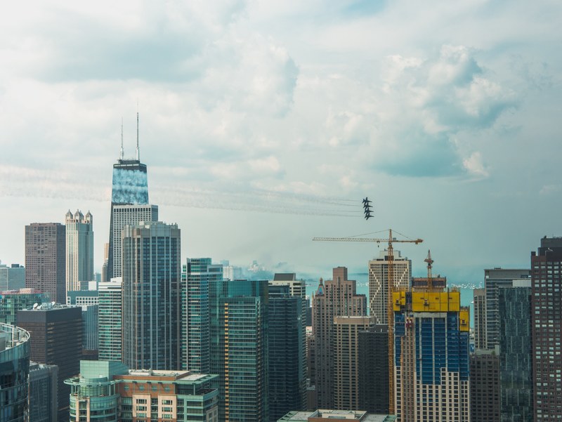 city urban crane and cloud 4k