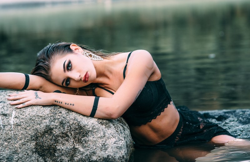 water woman lady and female 4k