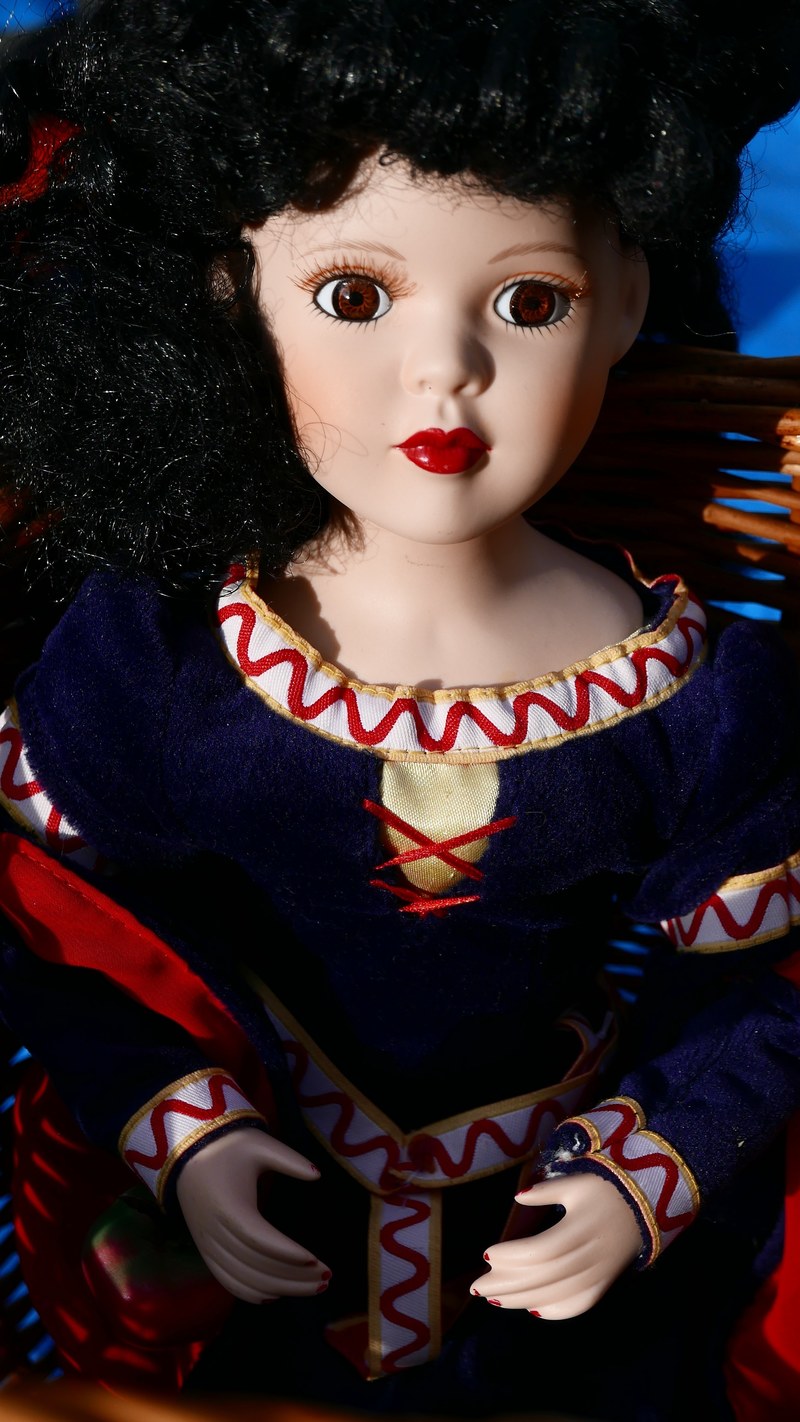 doll 4k