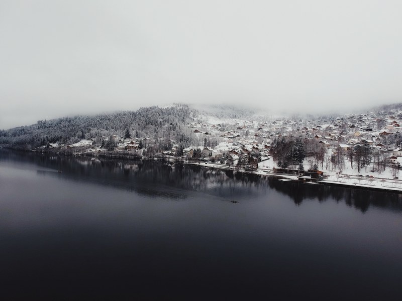 powdered lakeside 4k