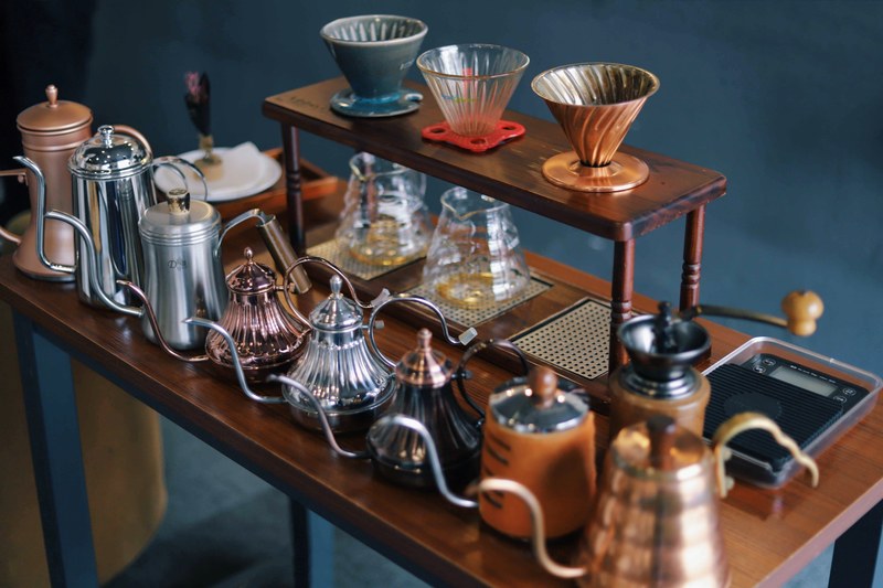kettle pot coffee pot and cafe 4k