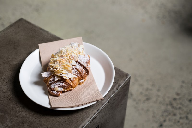 food croissant dessert and breakfast 4k