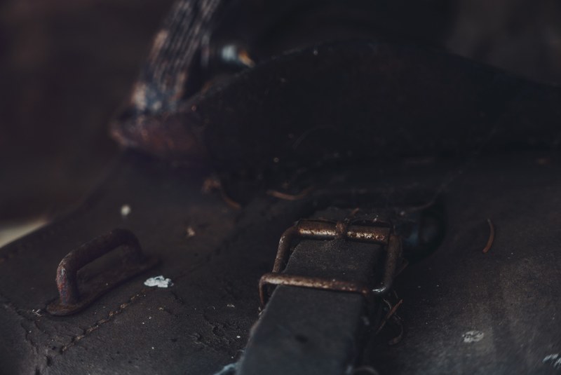 dirty old rusty and worn 4k
