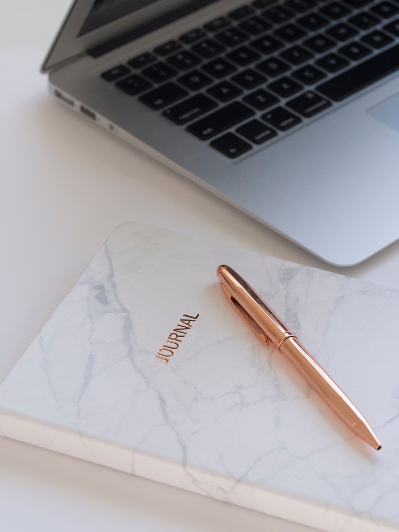 laptop macbook apple and pen hd, 4k
