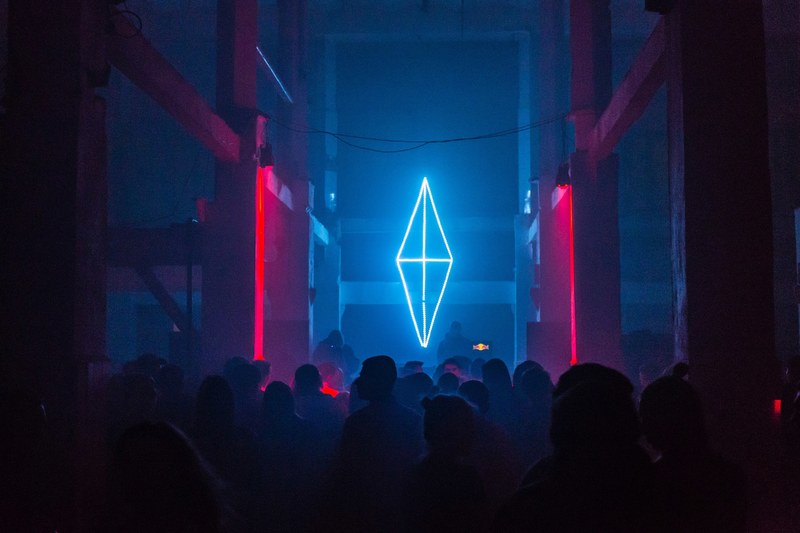 rave russia 4k