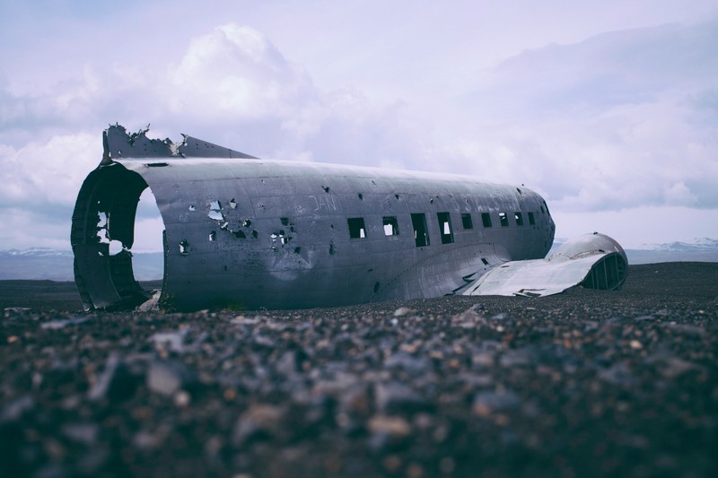 plane airplane crash and wing 4k