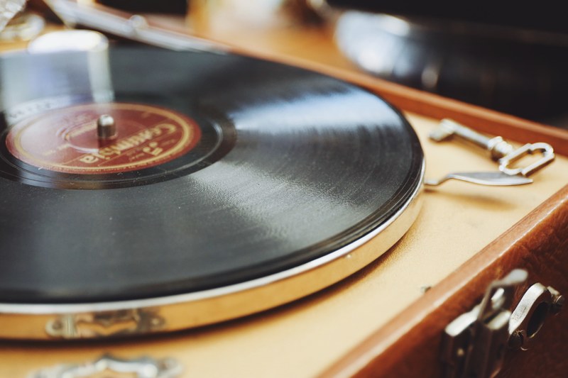 turntable vinyl record and record player 4k