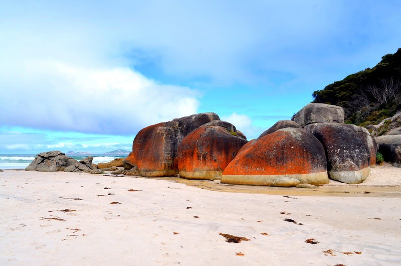 boulder rock beach and stone 4k