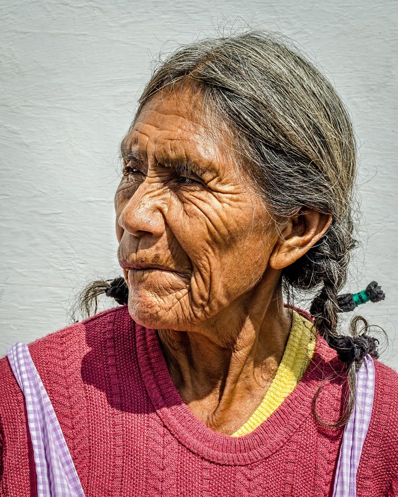 woman female woman thinking sad woman people 4k