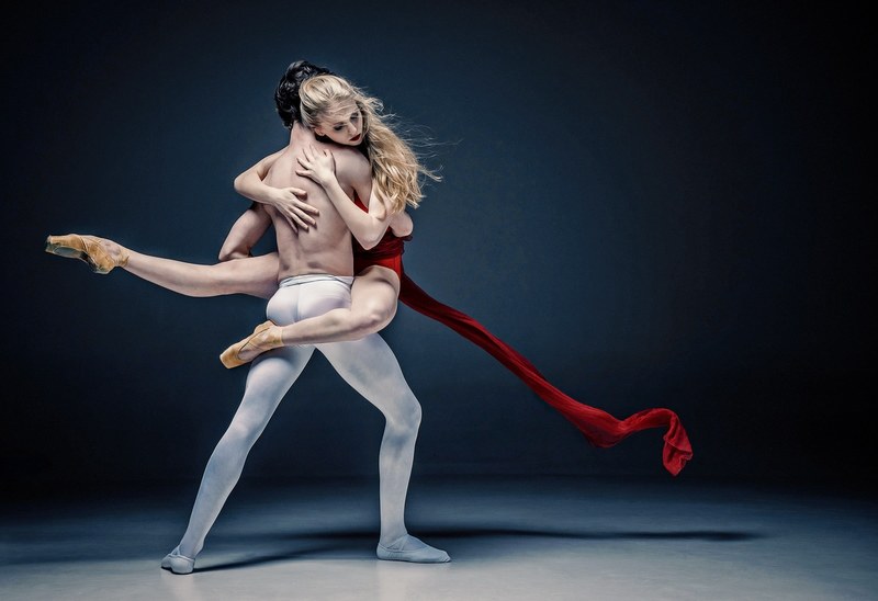 wings red dance dancers ballet girl flight scene 4k