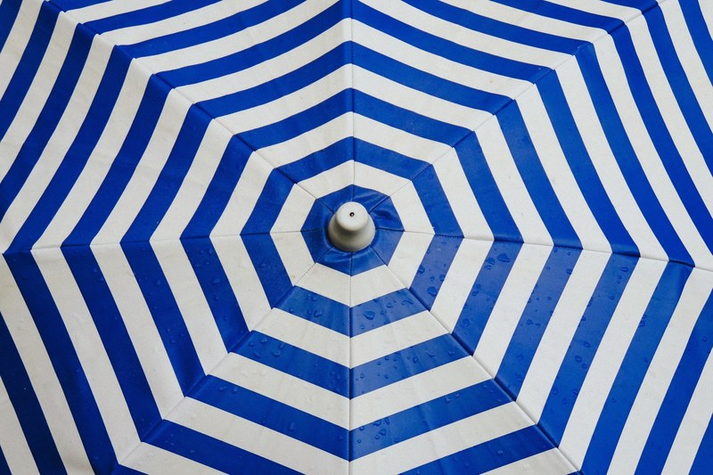umbrella parasol shade striped blue white 4k