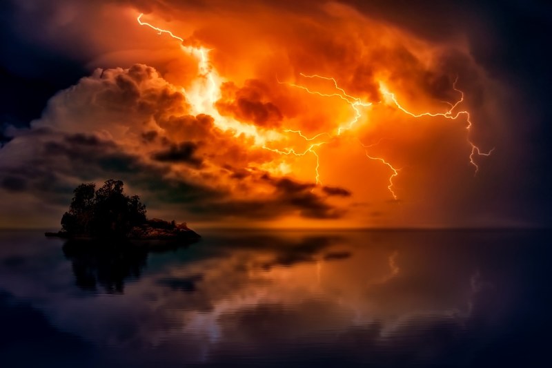 sunset dusk lightning storm weather bolts 4k
