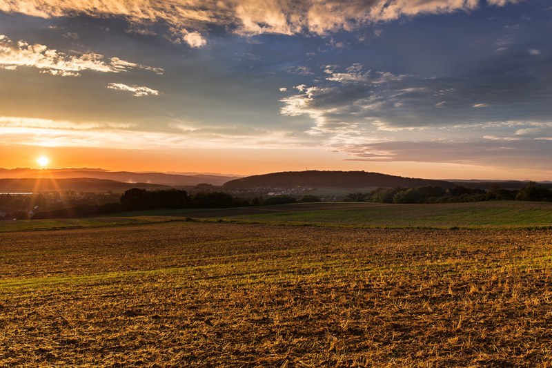 sunset mood sun afterglow fields landscape 4k