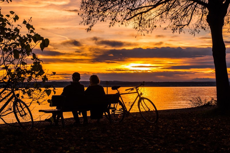 sunset couple lake constance abendstimmung more 4k