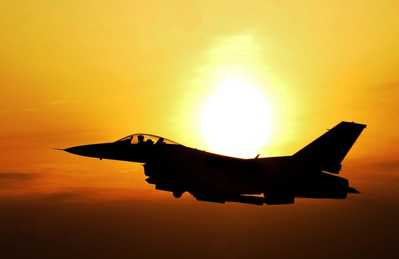 sunrise sky clouds sun bright jet fighter 4k