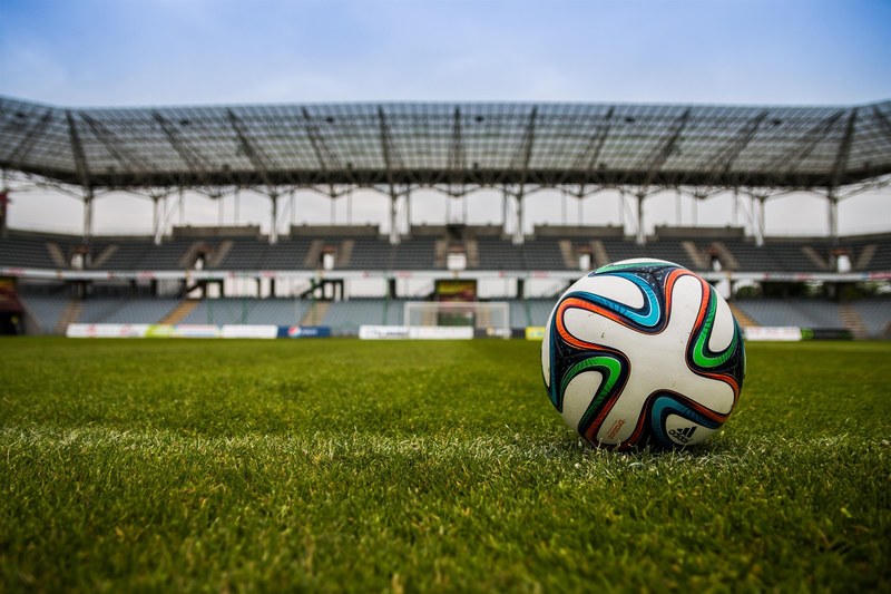 the ball stadion football the pitch grass game 4k