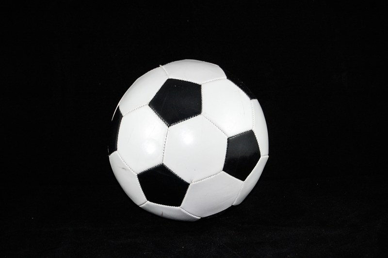 the ball sport game football 4k