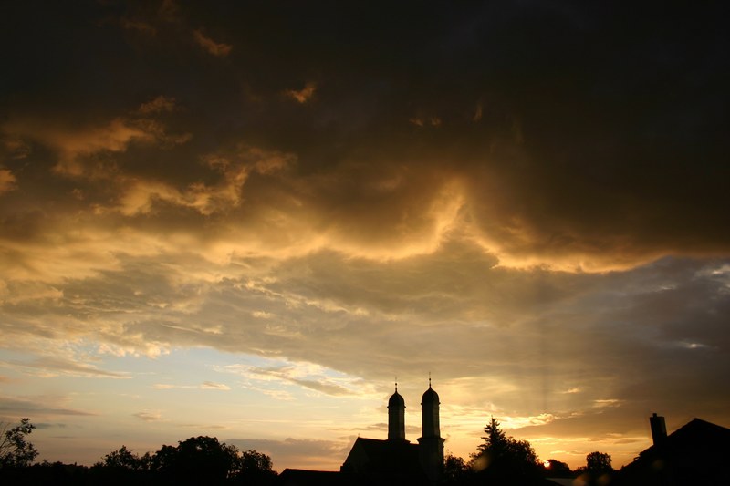 summer thunderstorm clouds dusk sky silhouette 4k