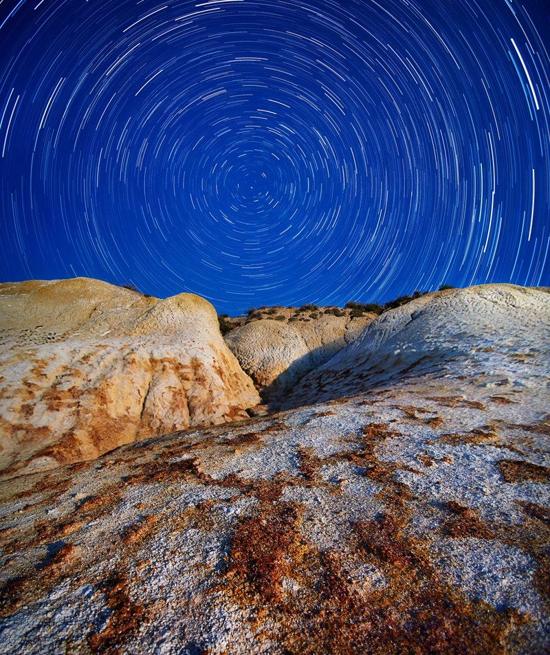 startrails rocks night long exposure sky dark 4k