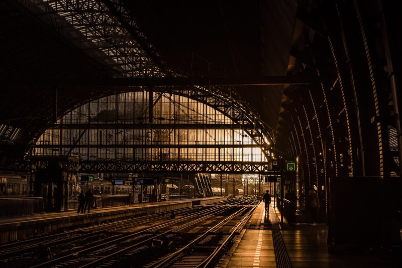 station tracks rail railroad train 4k