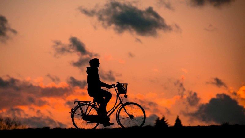 silhouette fitness bless you bike woman sporty 4k