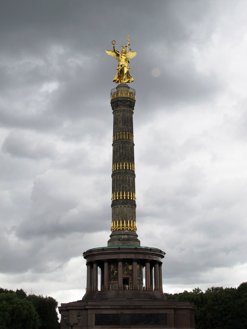 siegessäule berlin landmark sky gold 4k
