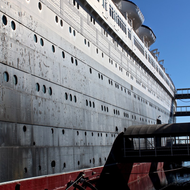ship faded glory ocean liner antique queen mary 4k