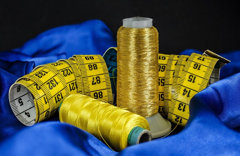 sewing cotton thread material tape measure blue 4k