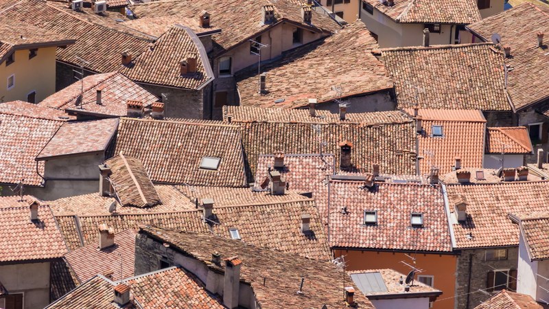 roofs homes old town italy red village old alley 4k