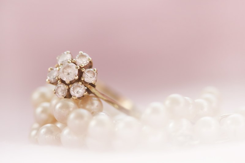 ring gold pearl pearls brilliant gemstone 4k