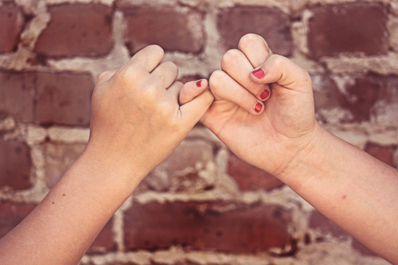pinky swear friends pinky promise friendship hands 4k