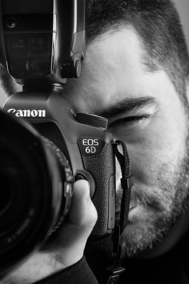 photographer canon 6d studio light about portrait 4k